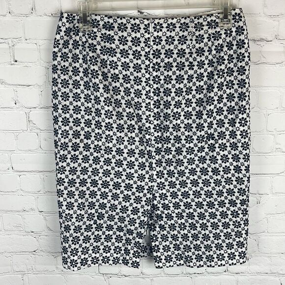 Ann Taylor Floral Pencil Skirt - Picture 4 of 6